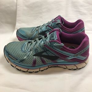 Brooks gts 17